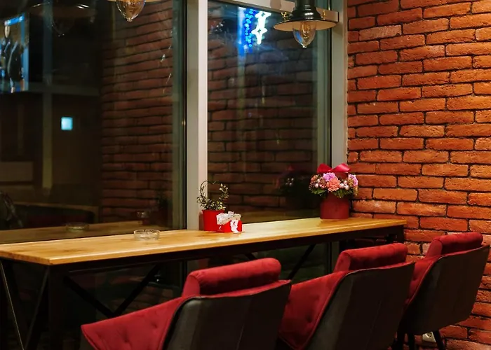 Boutique Nea Hotel 3*